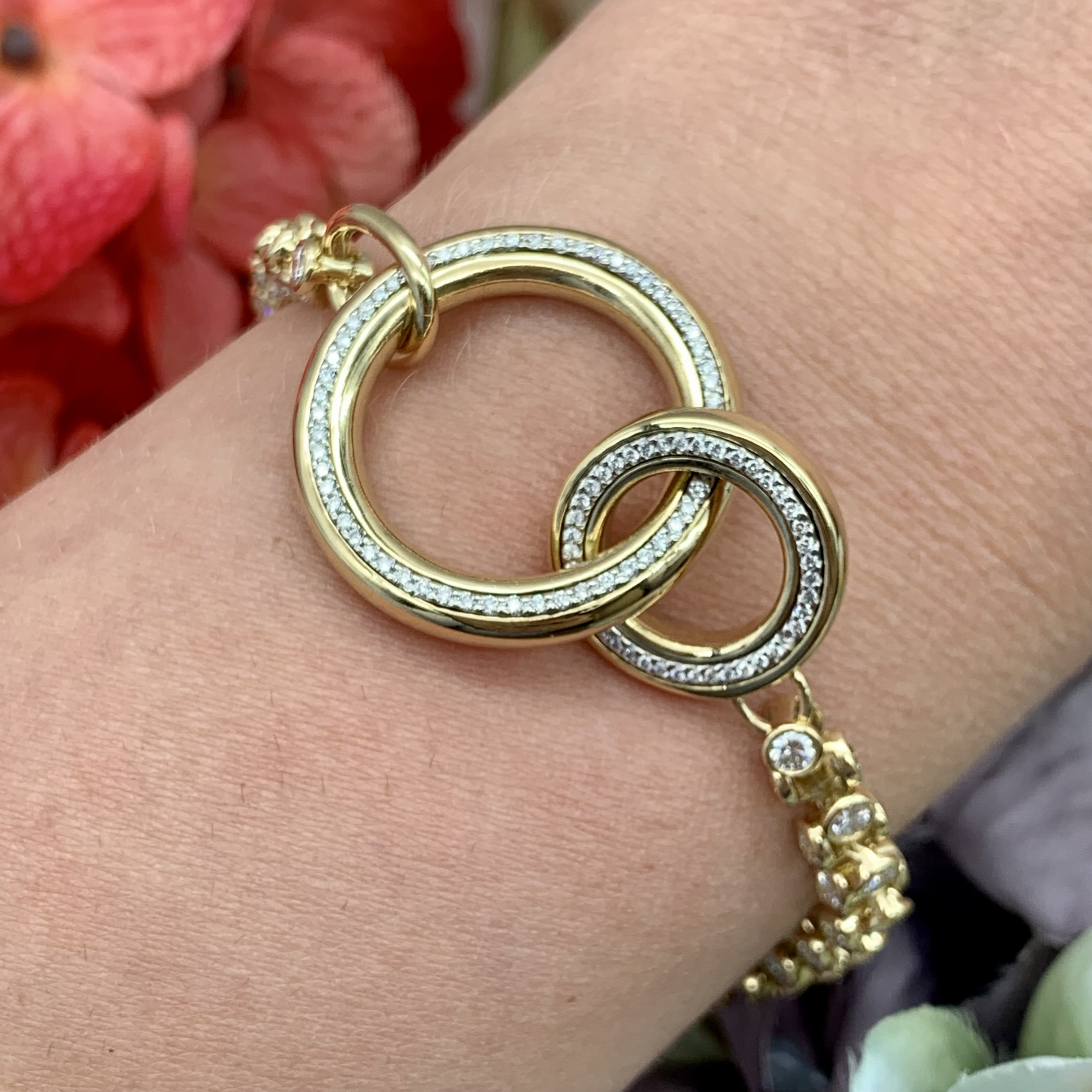 Shop the GOG Collection Bracelet EST-18K5.80CT16.8DWT | Good Old Gold